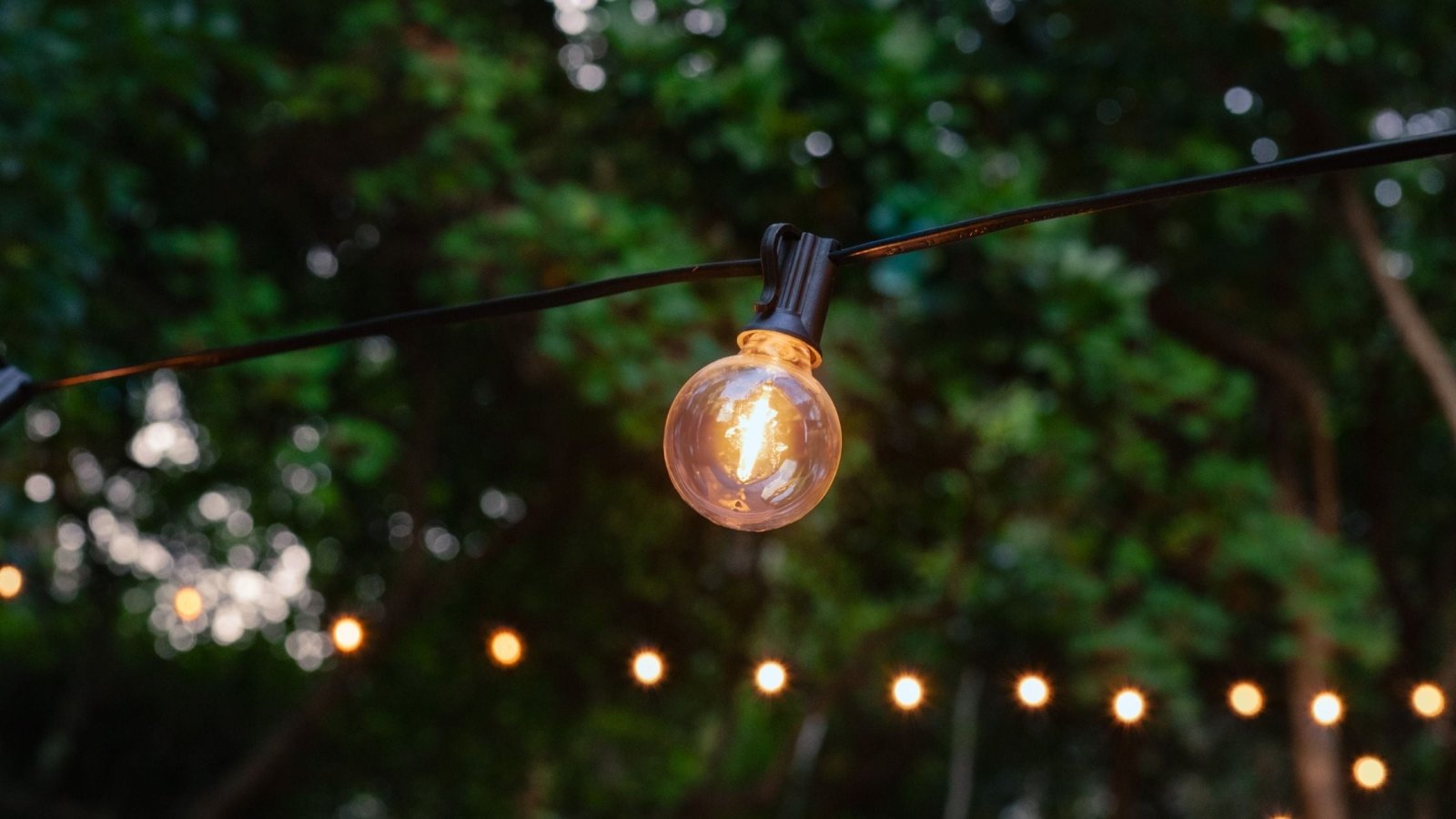 Litehouse Guide: What type of outdoor lighting is best? - Litehouse (Pty) Ltd